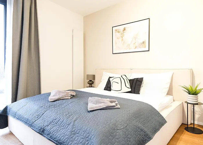 Daire Rentero Michelska Scandinavian Quiet Apartment, *